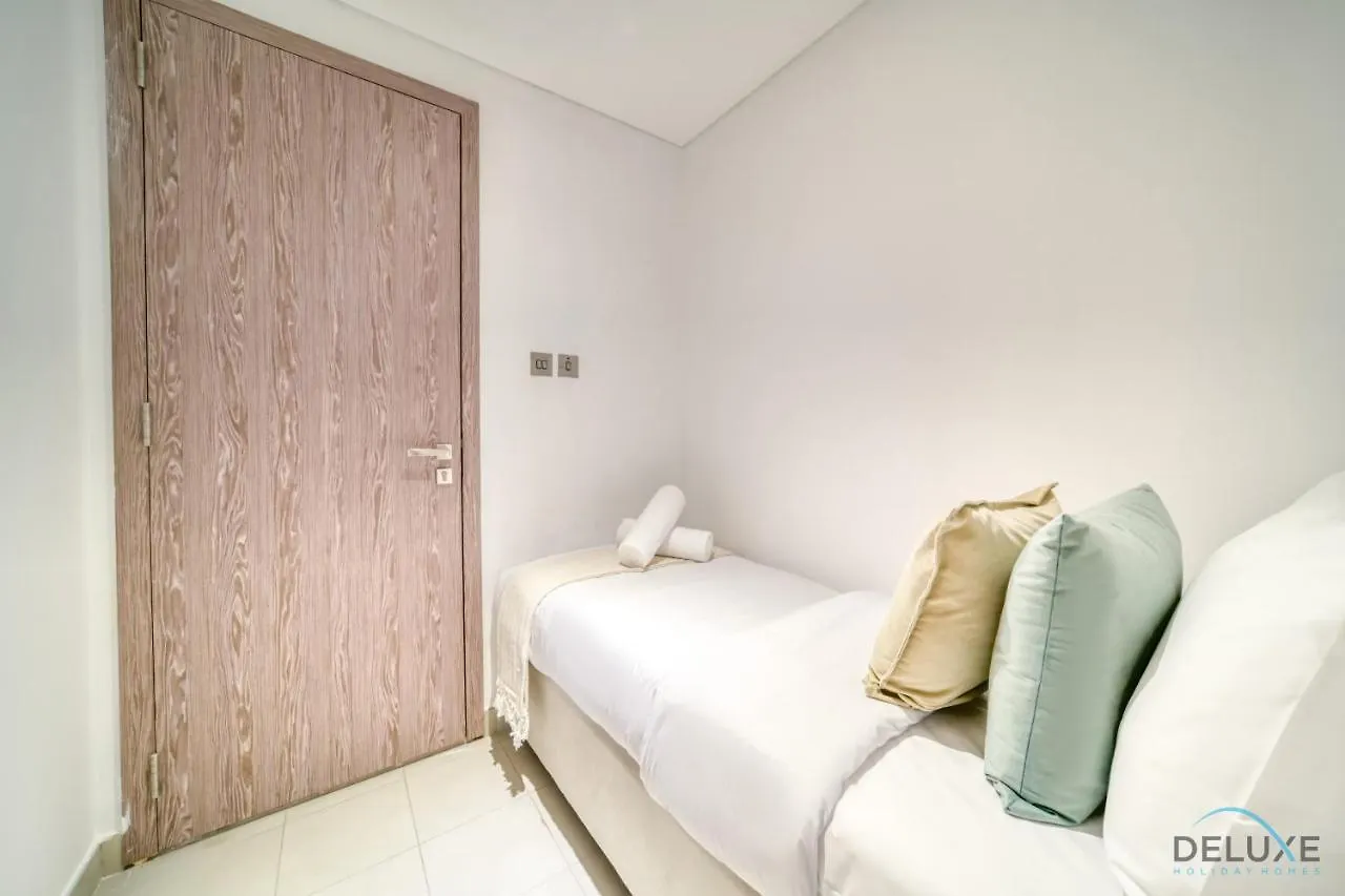 Stunning 2Br With Assistant'S Room At Liv Residence Dubai Marina By Deluxe Holiday Homes